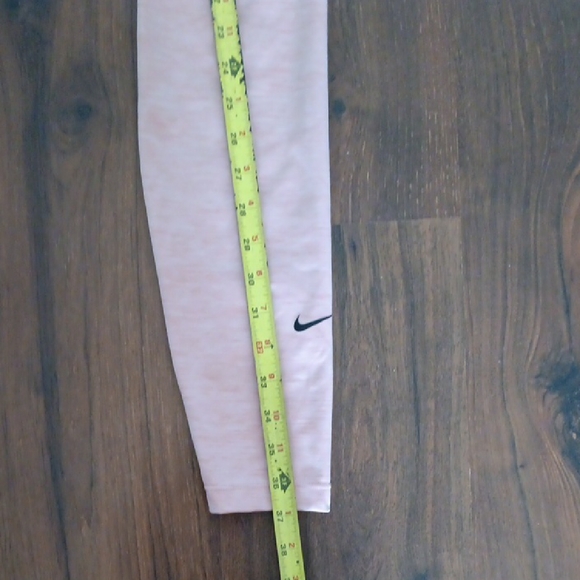 Nike Kids Soft Pink Leggings. #305 - Picture 4 of 7